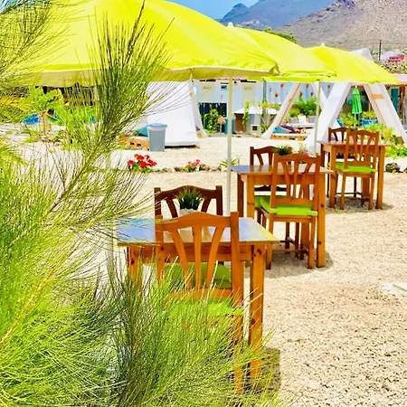 Serendipia Natural Social Club Semesterpark Arona (Tenerife)